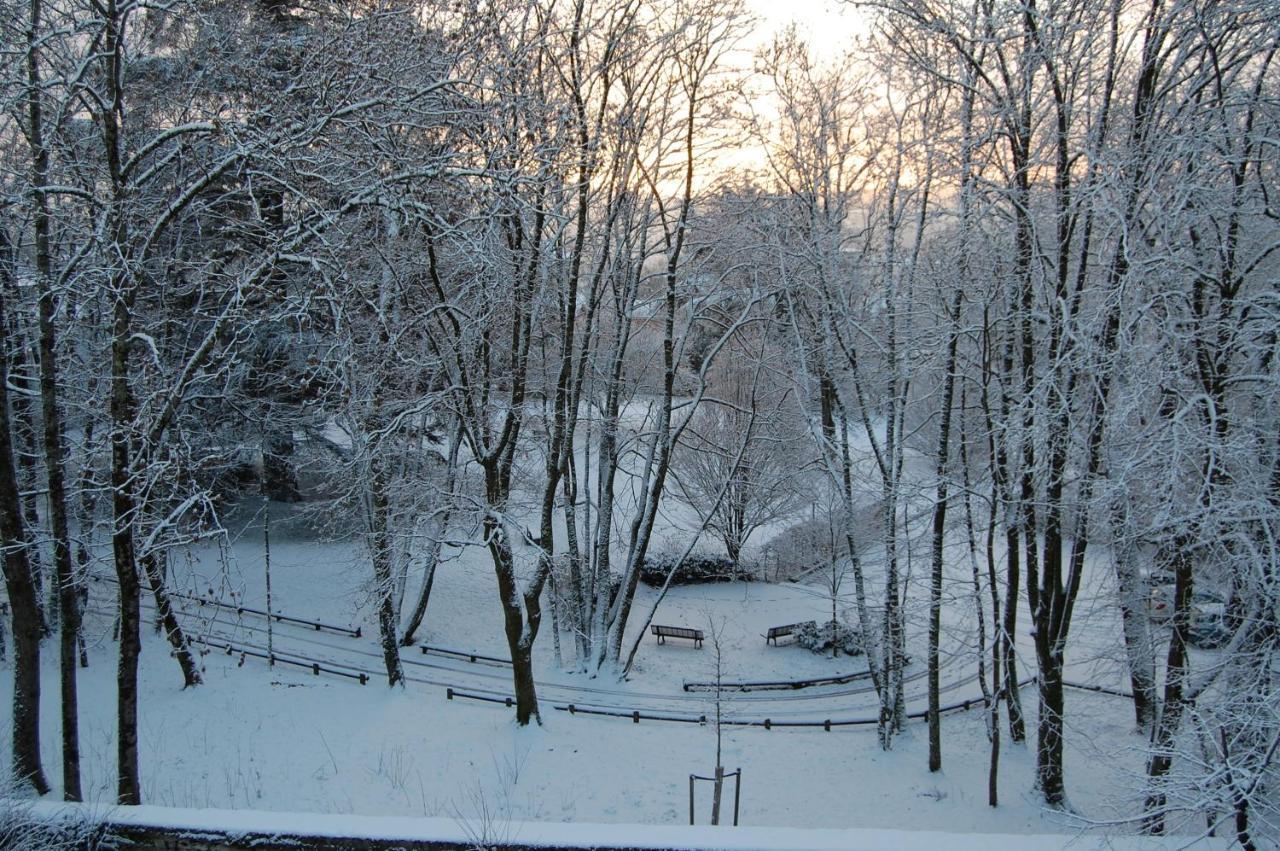 A L'Oree Du Parc Bed and Breakfast Besançon Buitenkant foto