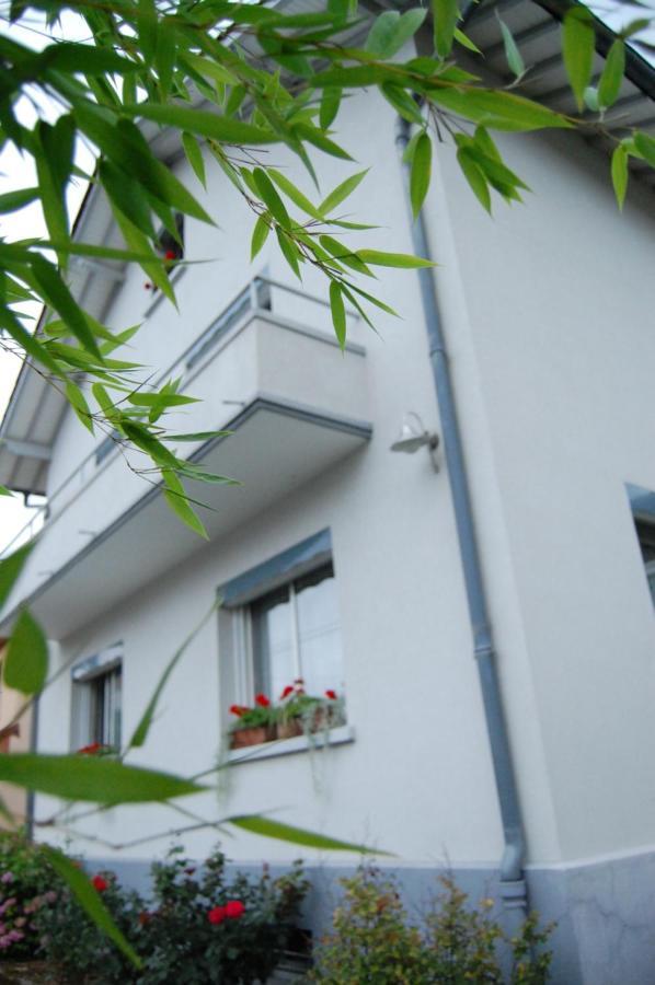 A L'Oree Du Parc Bed and Breakfast Besançon Buitenkant foto